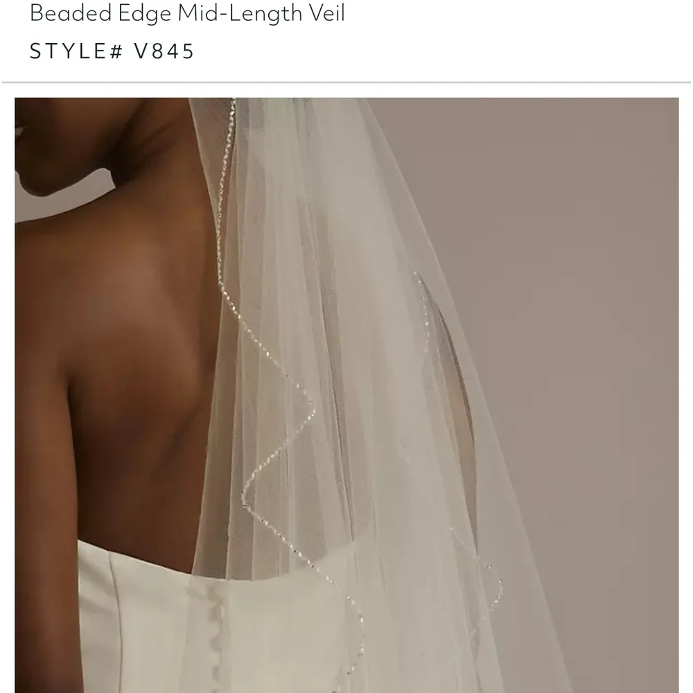 David's Bridal Ivory Beaded Edge Mid-Length Veil - Picture 1 of 7